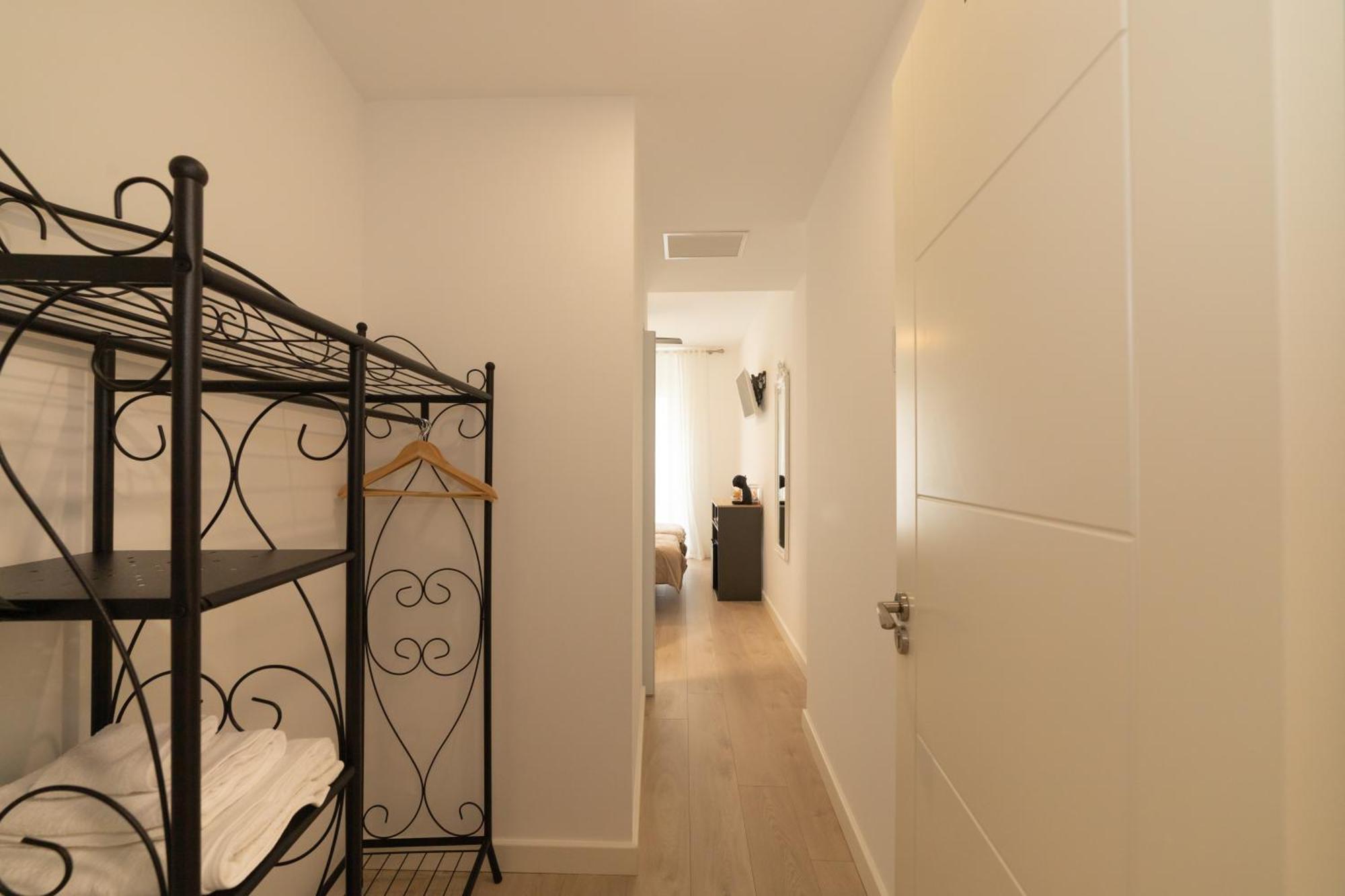 Hostal Puente De Hierro Логроньйо Номер фото
